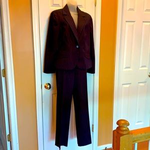 RENA ROWAN - Navy Blue Pinstripe Pantsuit